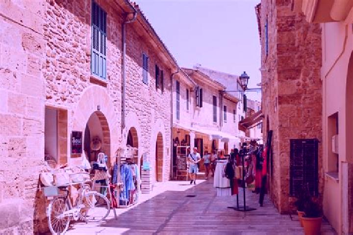 Escorts Caleruela, Spain — Local Companions
