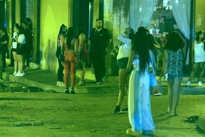 Escorts Calle Larga, Chile — Local Companions