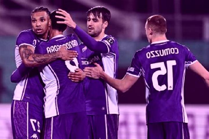 Escorts Calnova-Fiorentina, Italy — Local Companions