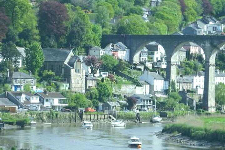 Escorts Calstock, United Kingdom — Local Companions