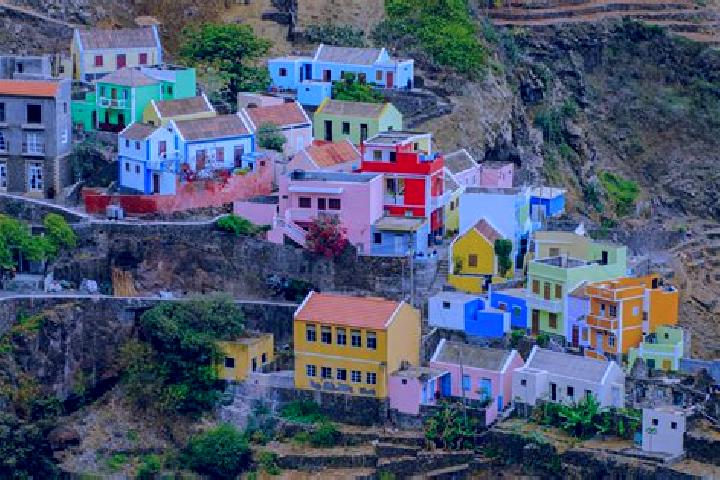 Escorts Campinho, Cape Verde — Local Companions