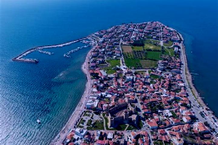 Escorts Candarli, Turkey — Local Companions