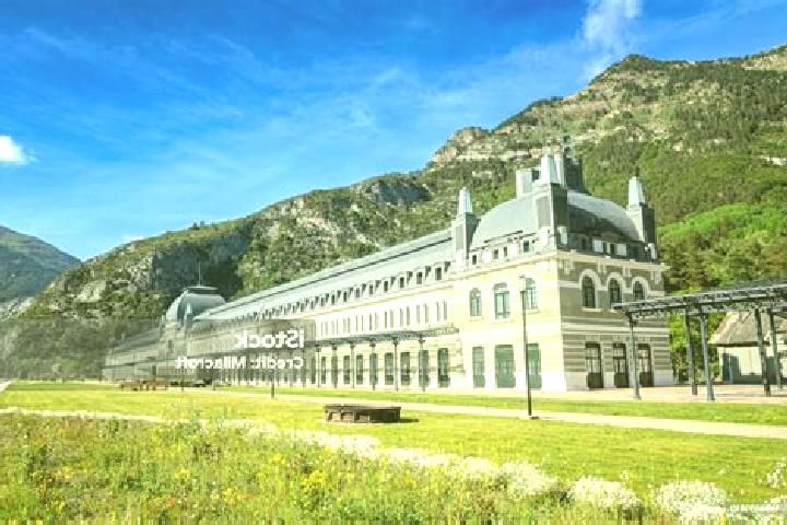 Escorts Canfranc, Spain — Local Companions
