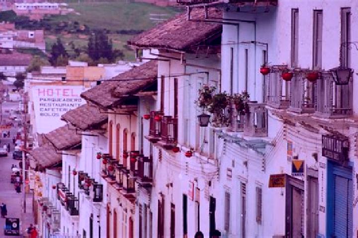 Escorts Caracha, Mexico — Local Companions