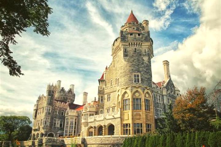 Escorts Casa Loma, Canada — Local Companions