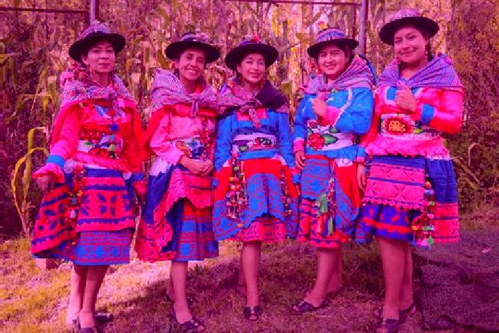 Escorts Casacancha, Peru — Local Companions