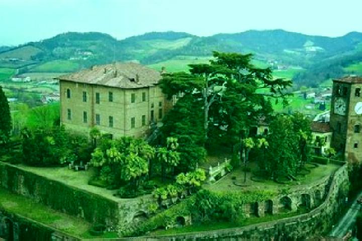 Escorts Casalborgone, Italy — Local Companions
