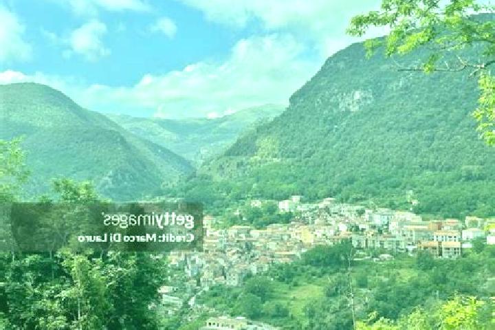 Escorts Casaletto Spartano, Italy — Local Companions