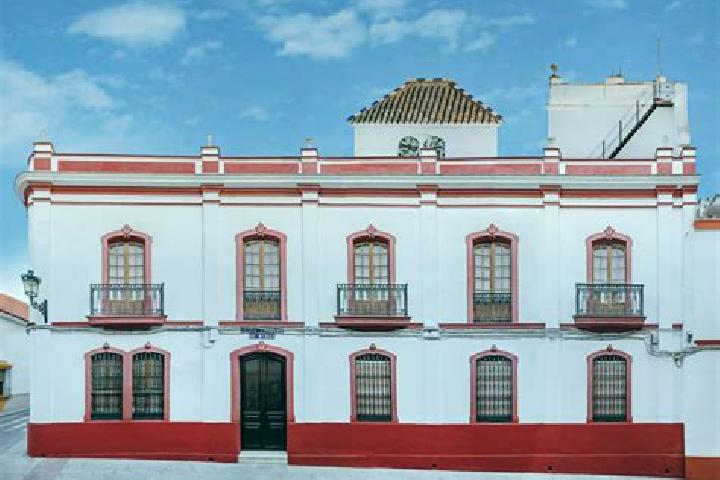 Escorts Casas de Don Pedro, Spain — Local Companions