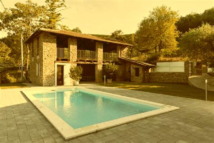 Escorts Cascine San Pietro, Italy — Local Companions