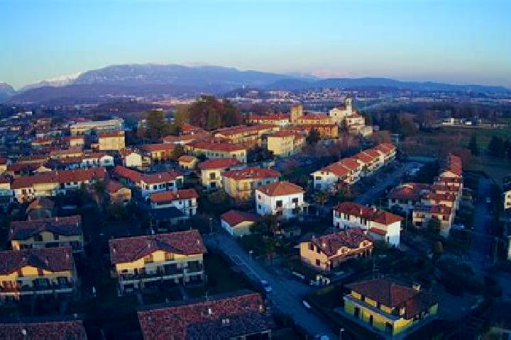 Escorts Castelbellino, Italy — Local Companions