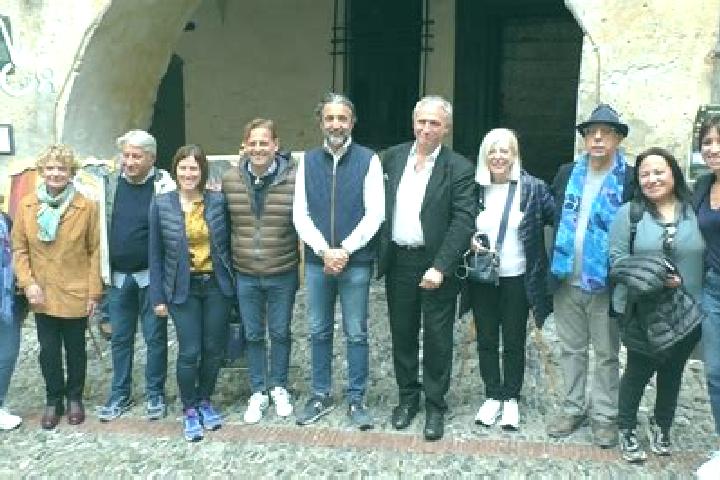 Escorts Castellazzo Bormida, Italy — Local Companions