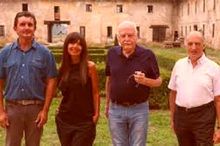 Escorts Castelletto di Branduzzo, Italy — Local Companions