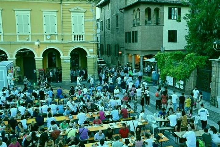 Escorts Castelspina, Italy — Local Companions