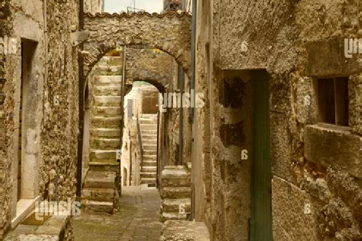Escorts Castelvecchio Calvisio, Italy — Local Companions
