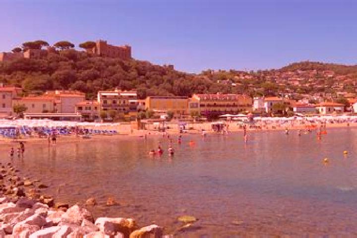 Escorts Castiglione della Pescaia, Italy — Local Companions