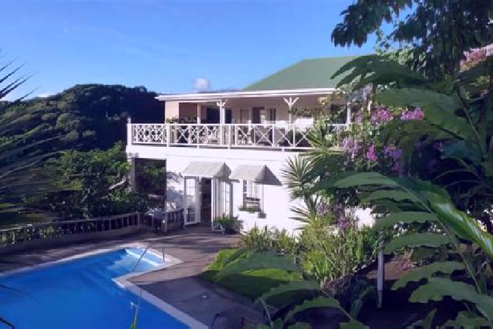 Escorts Castle Bruce, Dominica — Local Companions