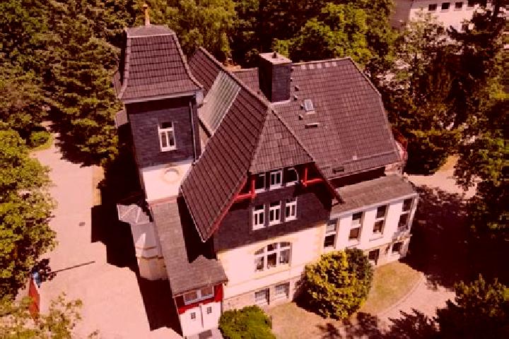 Escorts Cattenstedt, Germany — Local Companions