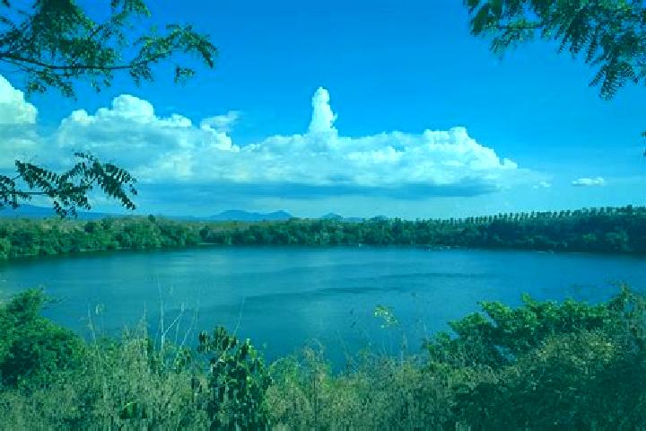 Escorts Catubig, Philippines — Local Companions