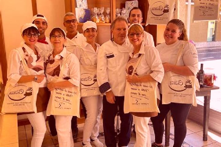 Escorts Cava Manara, Italy — Local Companions