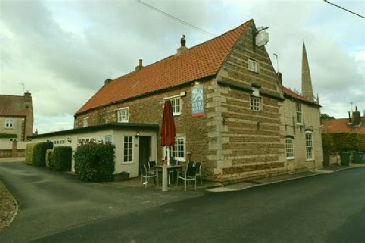 Escorts Caythorpe, United Kingdom — Local Companions