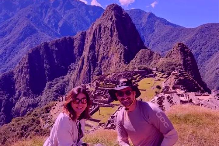Escorts Ccarancalla, Peru — Local Companions