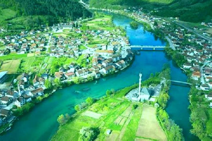 Escorts Celinac, Bosnia and Herzegovina — Local Companions
