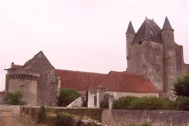 Escorts Cellettes, France — Local Companions