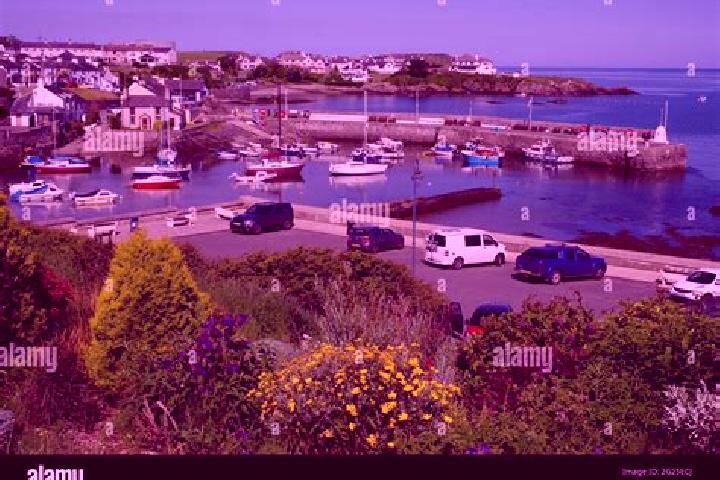 Escorts Cemaes Bay, United Kingdom — Local Companions
