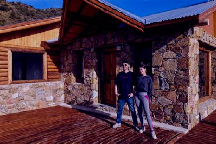 Escorts Cerro Prieto del Carmen, Mexico — Local Companions