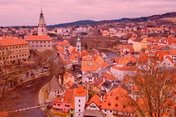 Escorts Cesky Krumlov, Czech Republic — Local Companions