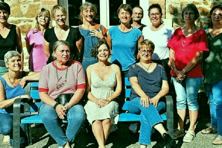 Escorts Chambost-Allieres, France — Local Companions
