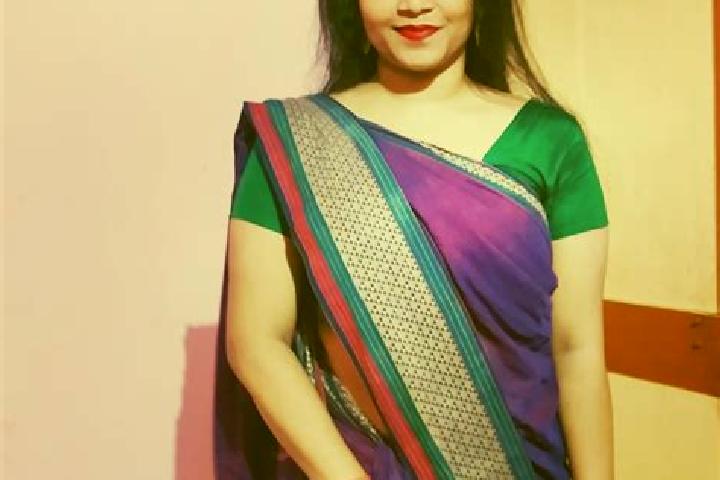 Escorts Chandrapada, India — Local Companions