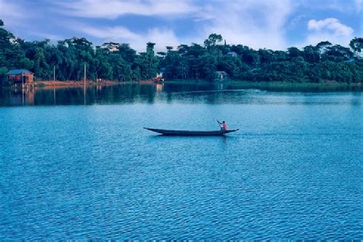 Escorts Charamaddi, Bangladesh — Local Companions