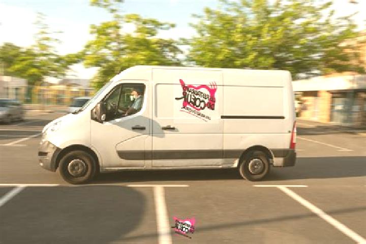 Escorts Charny, France — Local Companions