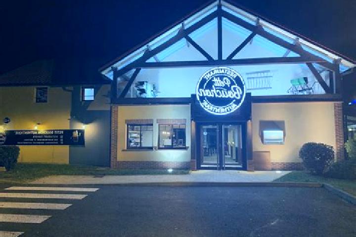 Escorts Chasseneuil-du-Poitou, France — Local Companions
