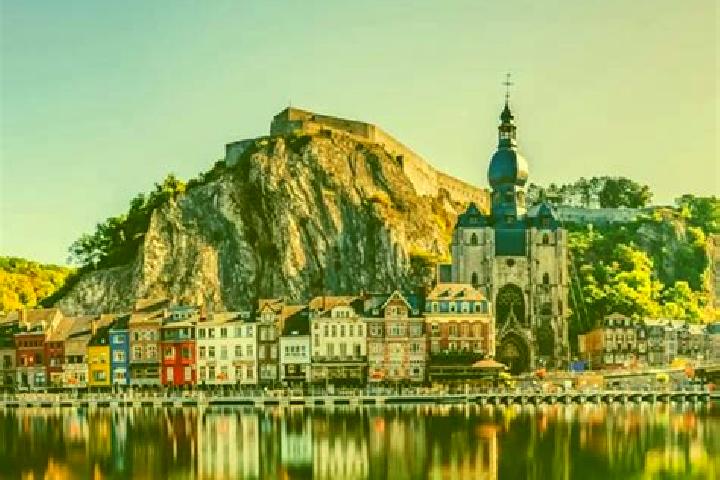 Escorts Chatillon, Belgium — Local Companions