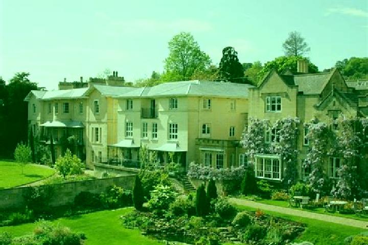 Escorts Chew Magna, United Kingdom — Local Companions