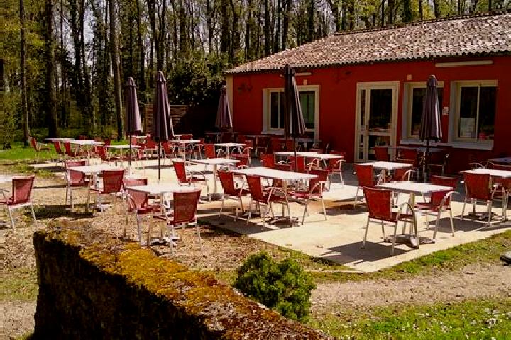 Escorts Chiche, France — Local Companions