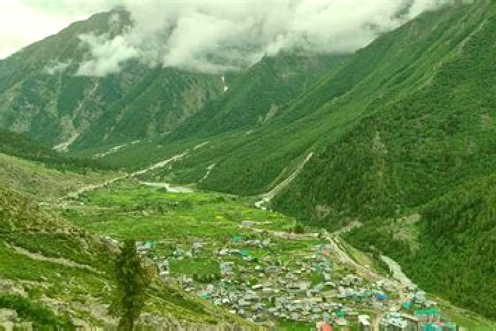 Escorts Chitkul, India — Local Companions