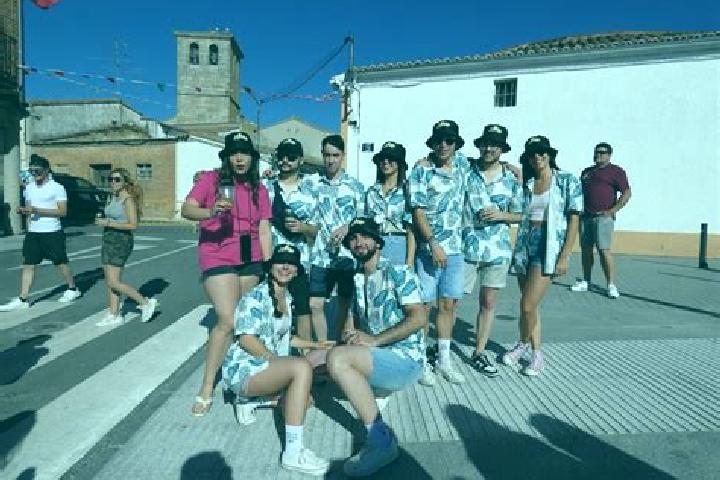 Escorts Chozas de Abajo, Spain — Local Companions