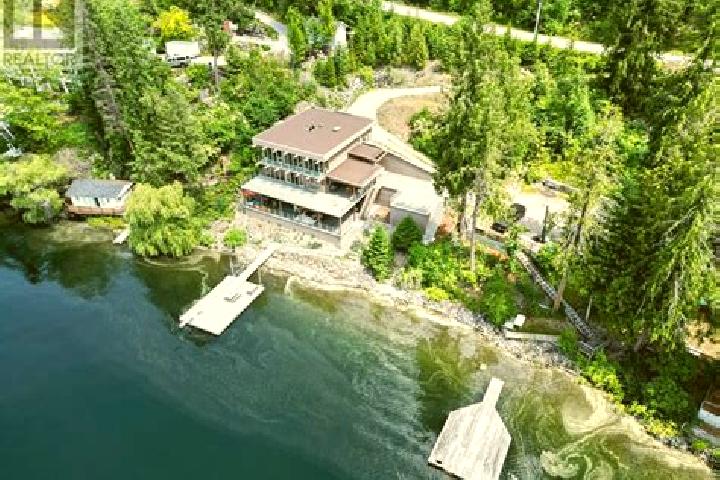 Escorts Christina Lake, Canada — Local Companions