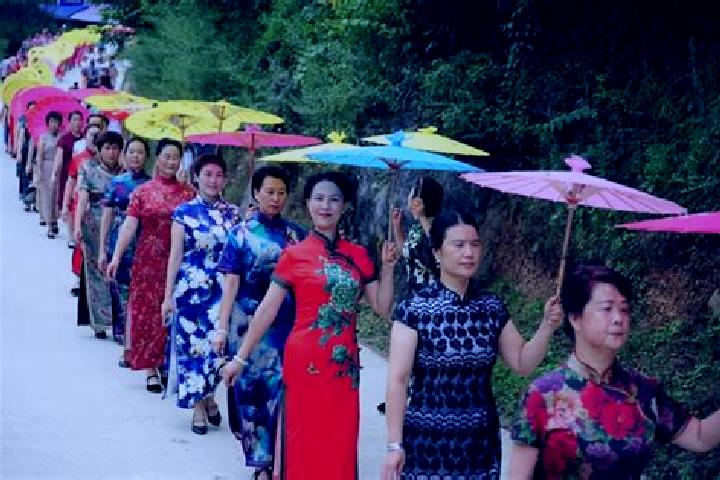 Escorts Chuandong, China — Local Companions