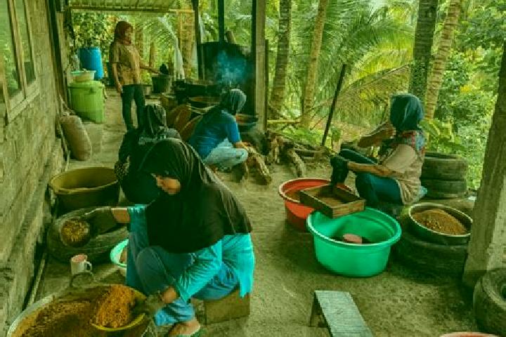 Escorts Cigaleuh Kulon, Indonesia — Local Companions