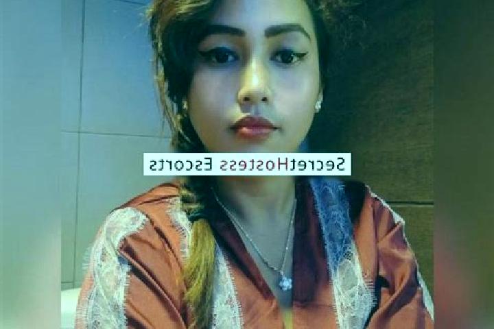 Escorts Cihonje, Indonesia — Local Companions