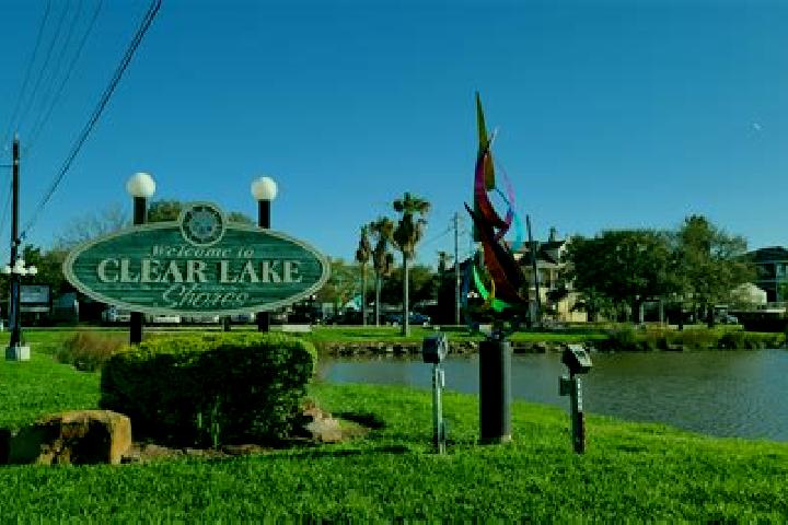 Escorts Clear Lake Shores, United States — Local Companions