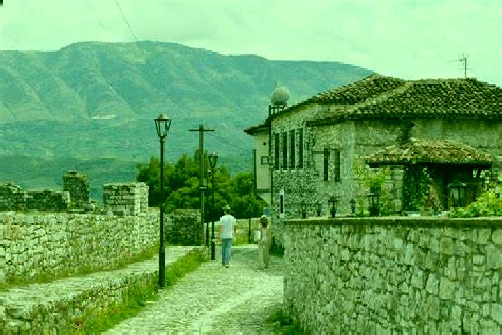 Escorts Clirim, Albania — Local Companions