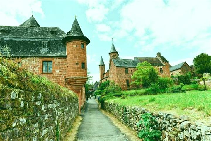 Escorts Collonges, France — Local Companions