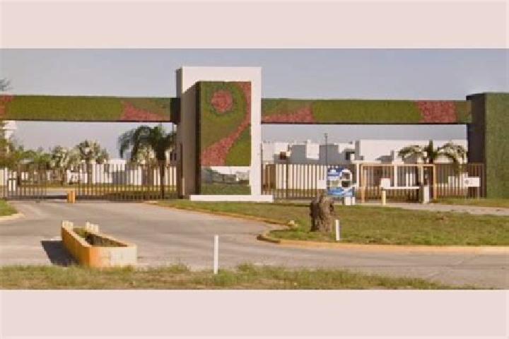 Escorts Colonia Loma Esmeralda, Mexico — Local Companions