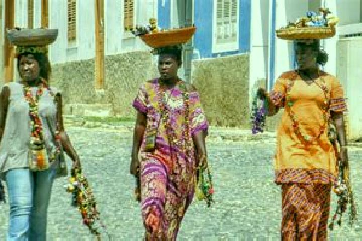 Escorts Coqueiro Castelao, Cape Verde — Local Companions